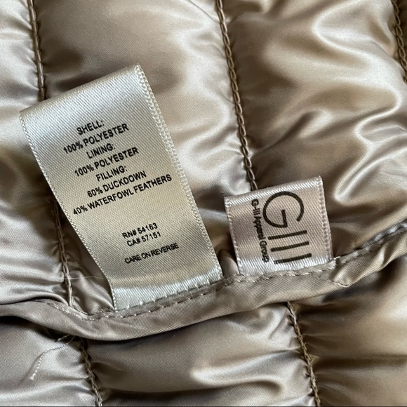 KENNETH COLE Reaction grey puffer vest, size M - Picture 11 of 12